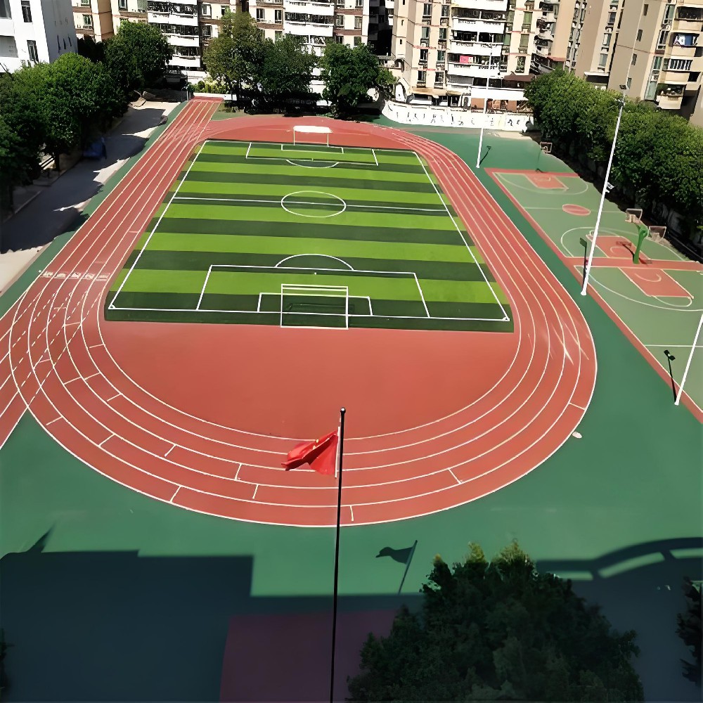 1761116746435350.jpg 預制型卷材跑道施工